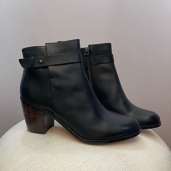 NEW Black Leather Ankle Booties - Picture 3 of 7